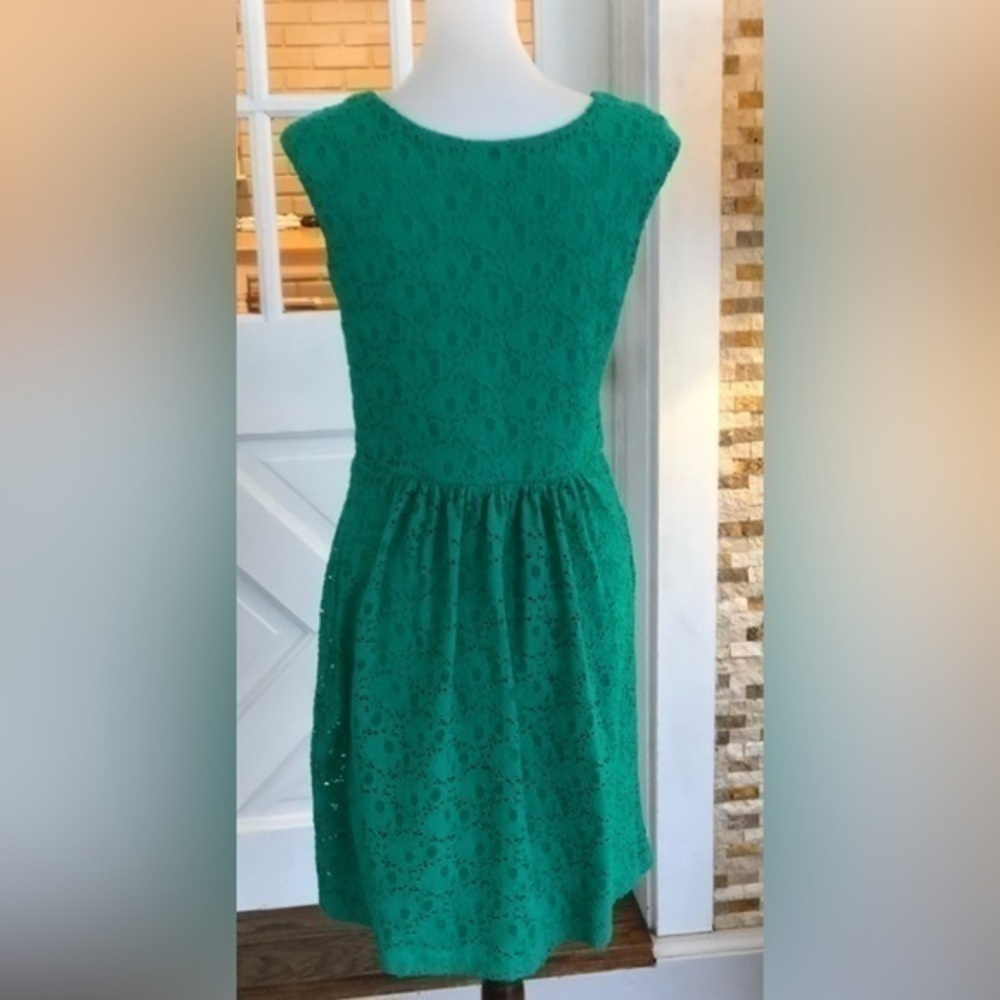 Ronni Nicole sleeveless lace dress - Picture 3 of 8